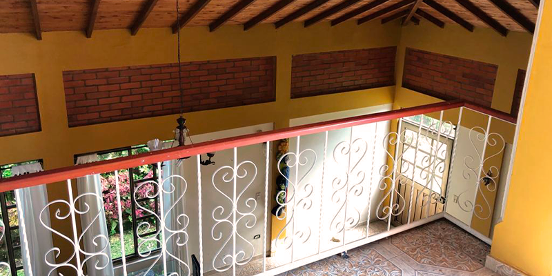 VENTA DE CHALET GUAYACANES