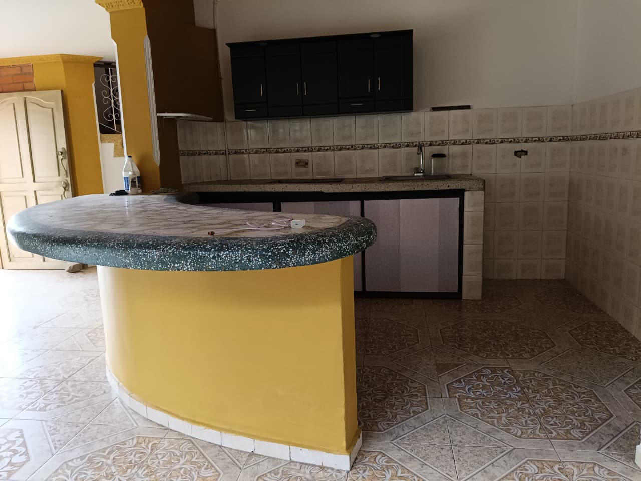VENTA DE CHALET GUAYACANES
