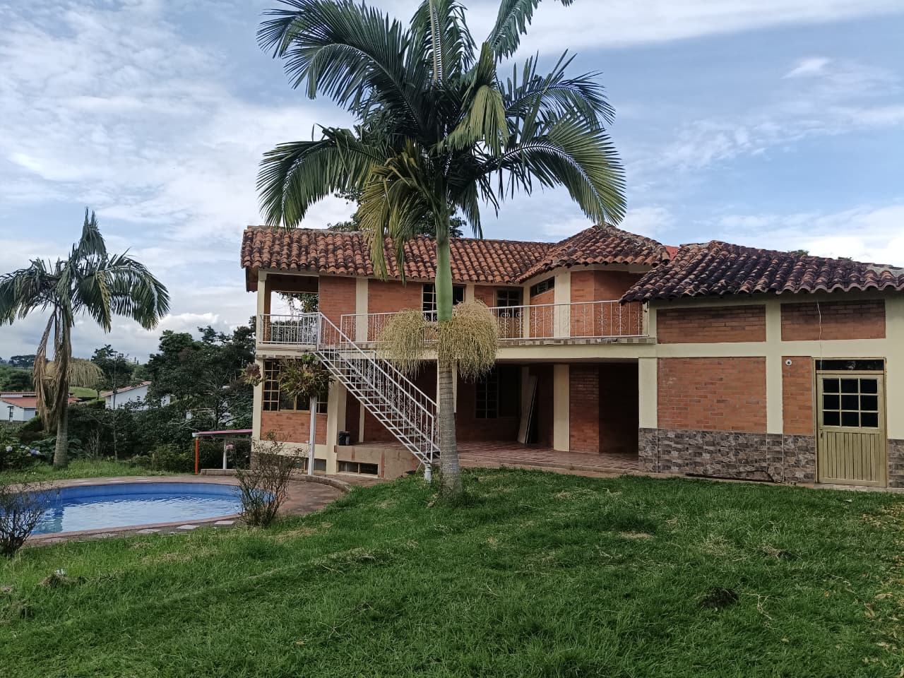 VENTA DE CHALET GUAYACANES