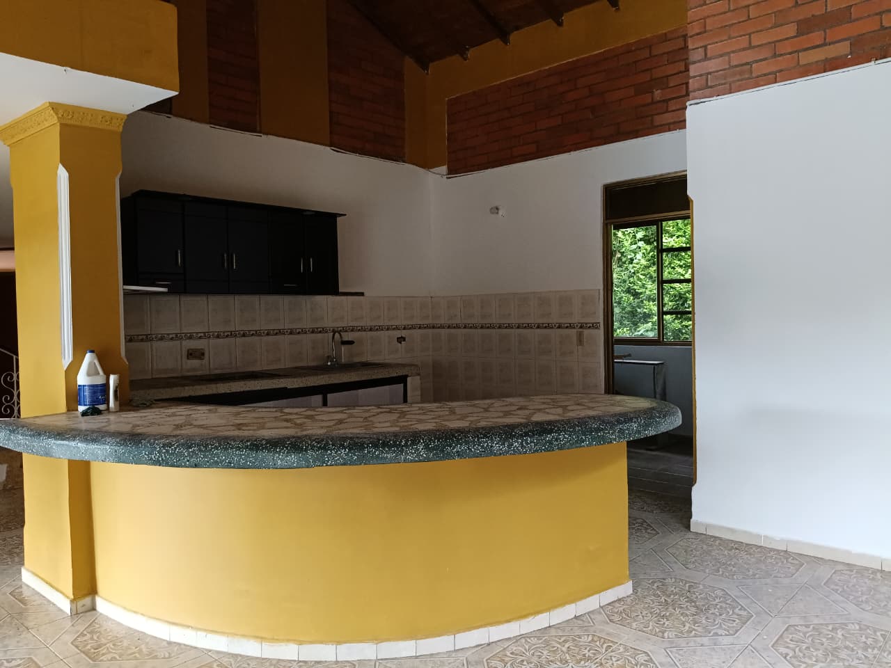 VENTA DE CHALET GUAYACANES