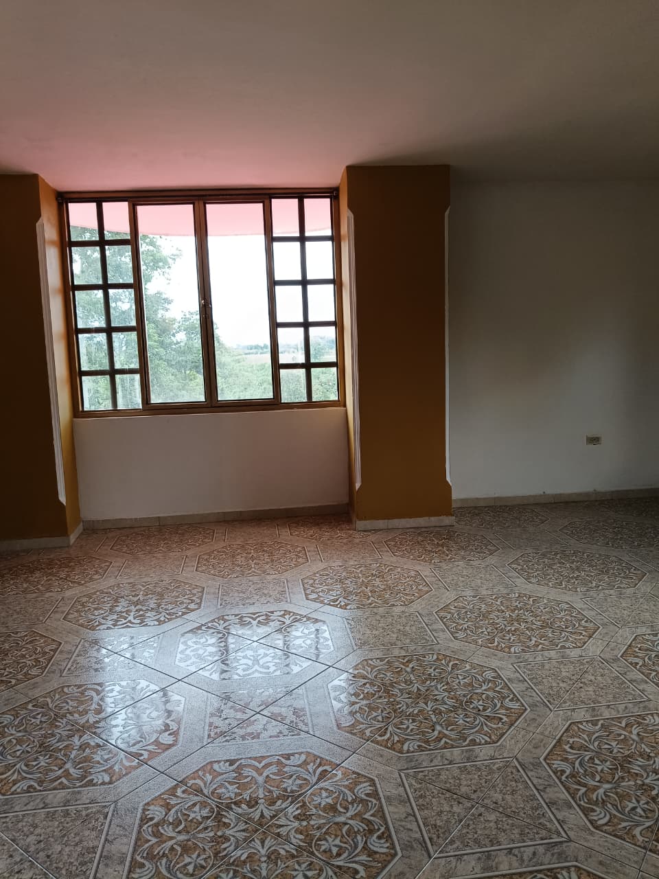 VENTA DE CHALET GUAYACANES